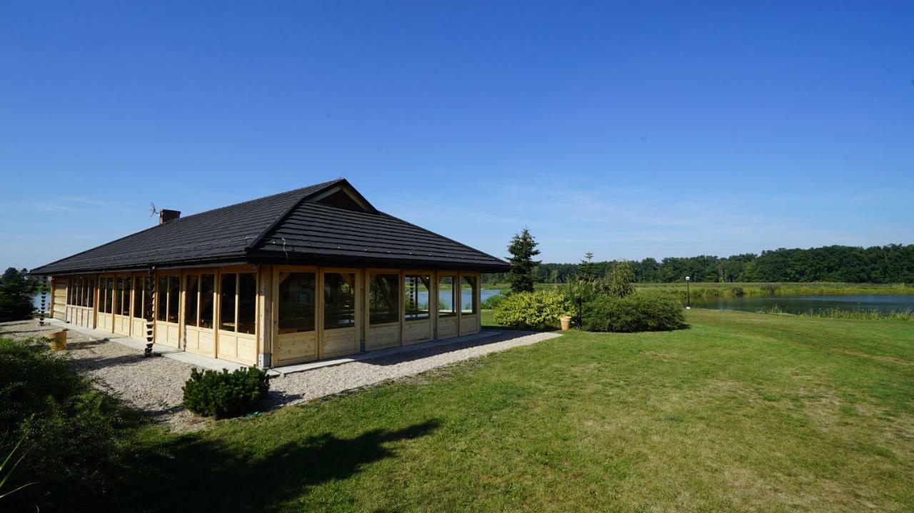 Hotel Jakubus Wilkow  Eksteriør bilde