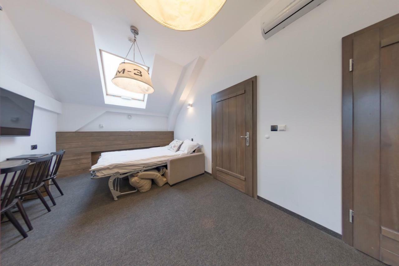 Hotel Jakubus Wilkow  Eksteriør bilde