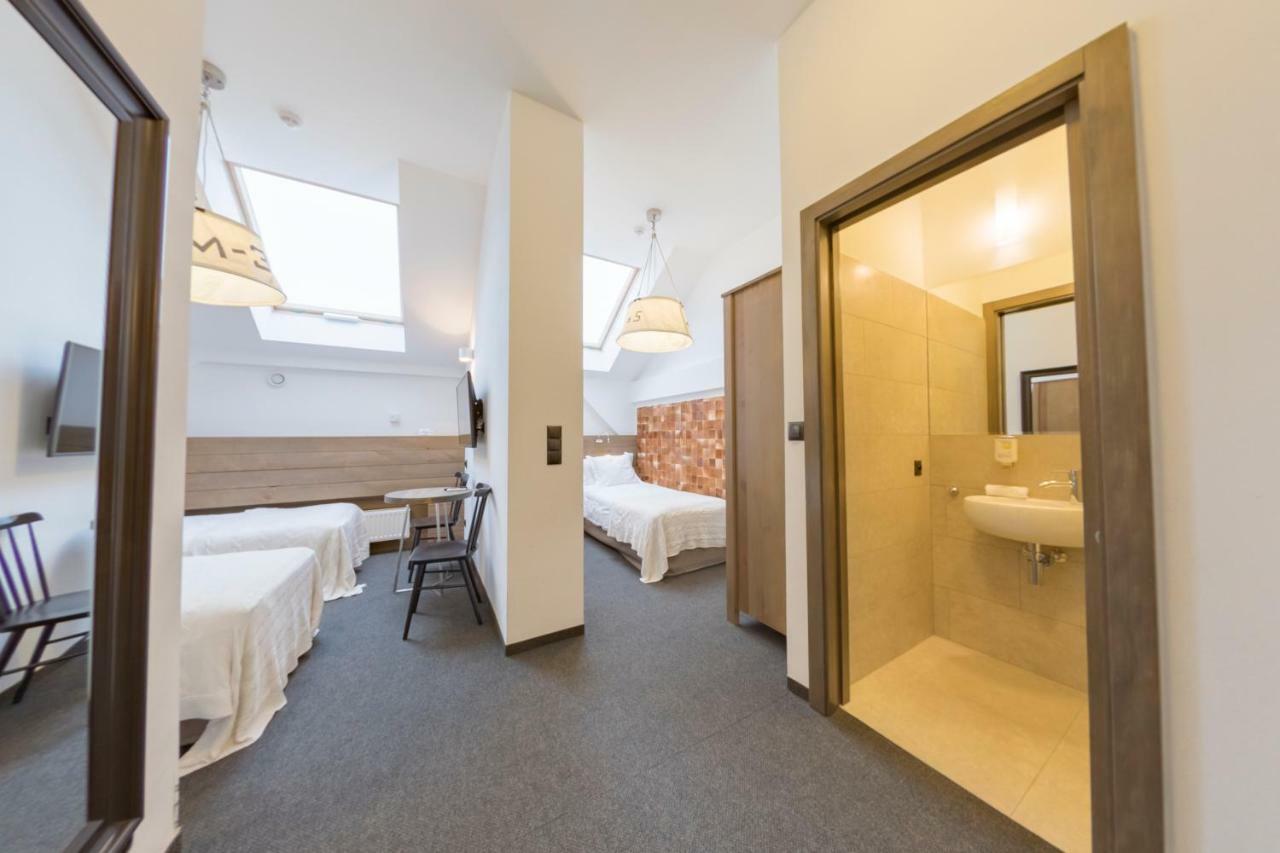 Hotel Jakubus Wilkow  Eksteriør bilde